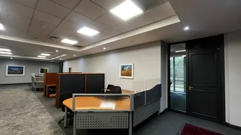 WhatsApp Image 2025-11-26 at 14.57.18 (1).